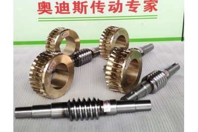 蜗轮蜗杆的工作原理及作用