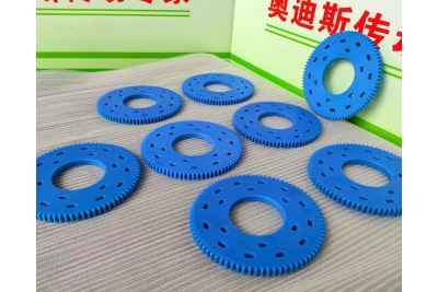 尼龙齿轮的优缺点及应用领域探讨