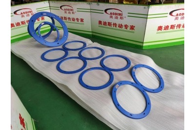尼龙齿轮综合性能良好